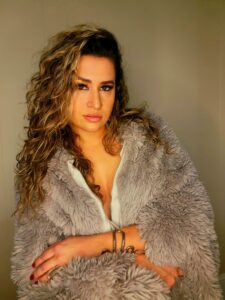 Dani Novelli abre show do Tarcisio do Acordeon em Massachusetts