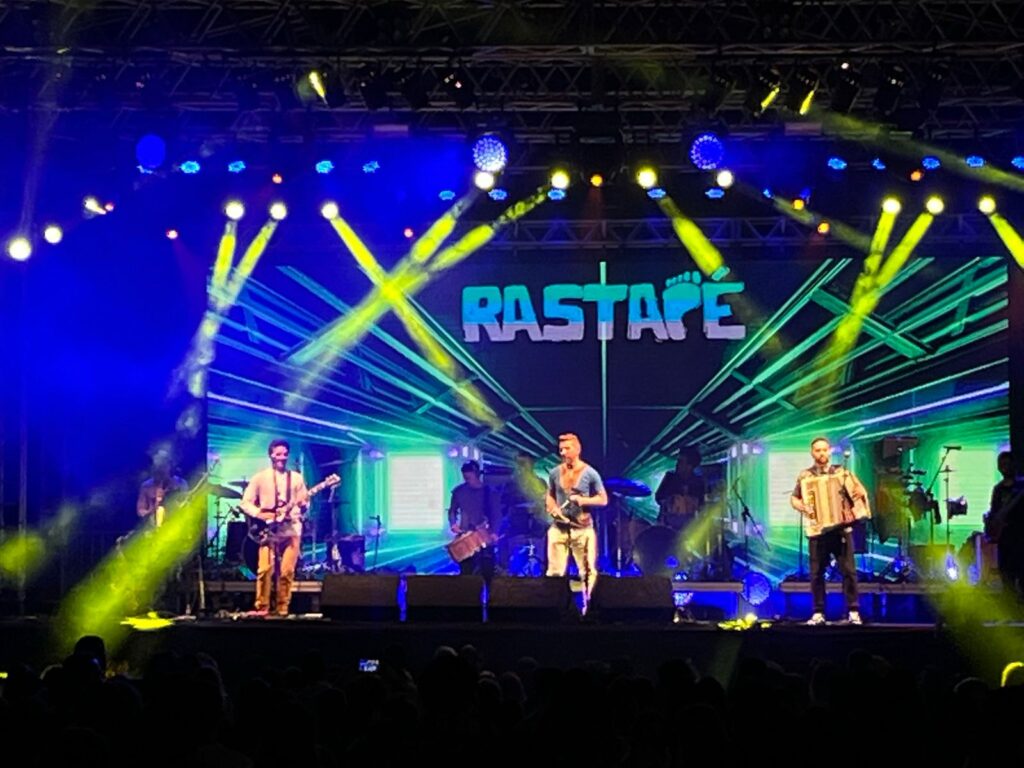 Banda Rastapé no Circuito SP em Iporanga