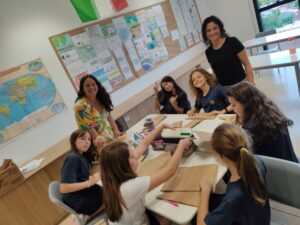 Estudantes e mães se mobilizam para realizar campanha solidária de Páscoa