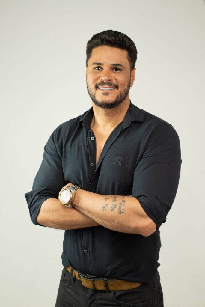 Sertanejo lança single “Equivocada”.