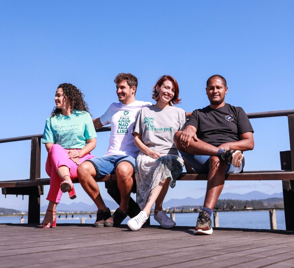 Coletivo Joinville Lixo Zero e Oceano Surfwear lançam coleção de camisetas Oceano Lixo Zero no mês do Meio Ambiente