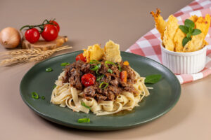 Foto_010-2023 (Mafra à Mesa_Rotelle Massas Rápidas_Menu Fettuccine ao Ragu de Ossobuco) Crédito Luciano Dias
