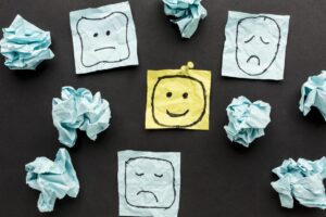papel-motolite-e-desenho-de-emoji