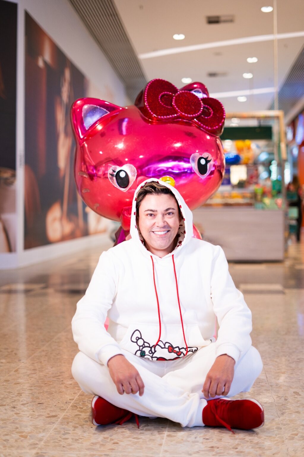 Bernardo Guedes veste TJama obra @akapink101 crédito d foto Felipe Paes.jpg