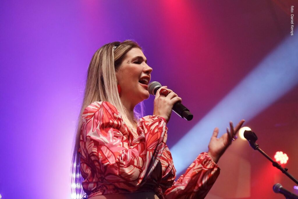 Bruna Volpi canta Beth Carvalho em São Paulo