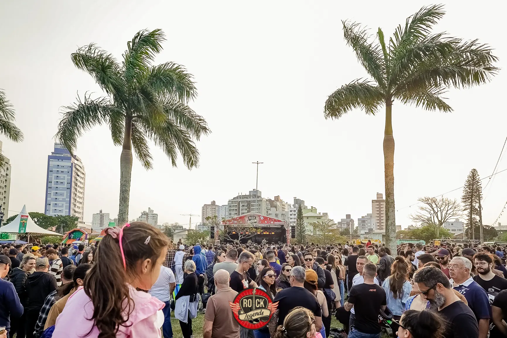 Dia das Crianças: Joinville Rock Legends reúne famílias com muito rock, gastronomia e diversão gratuita