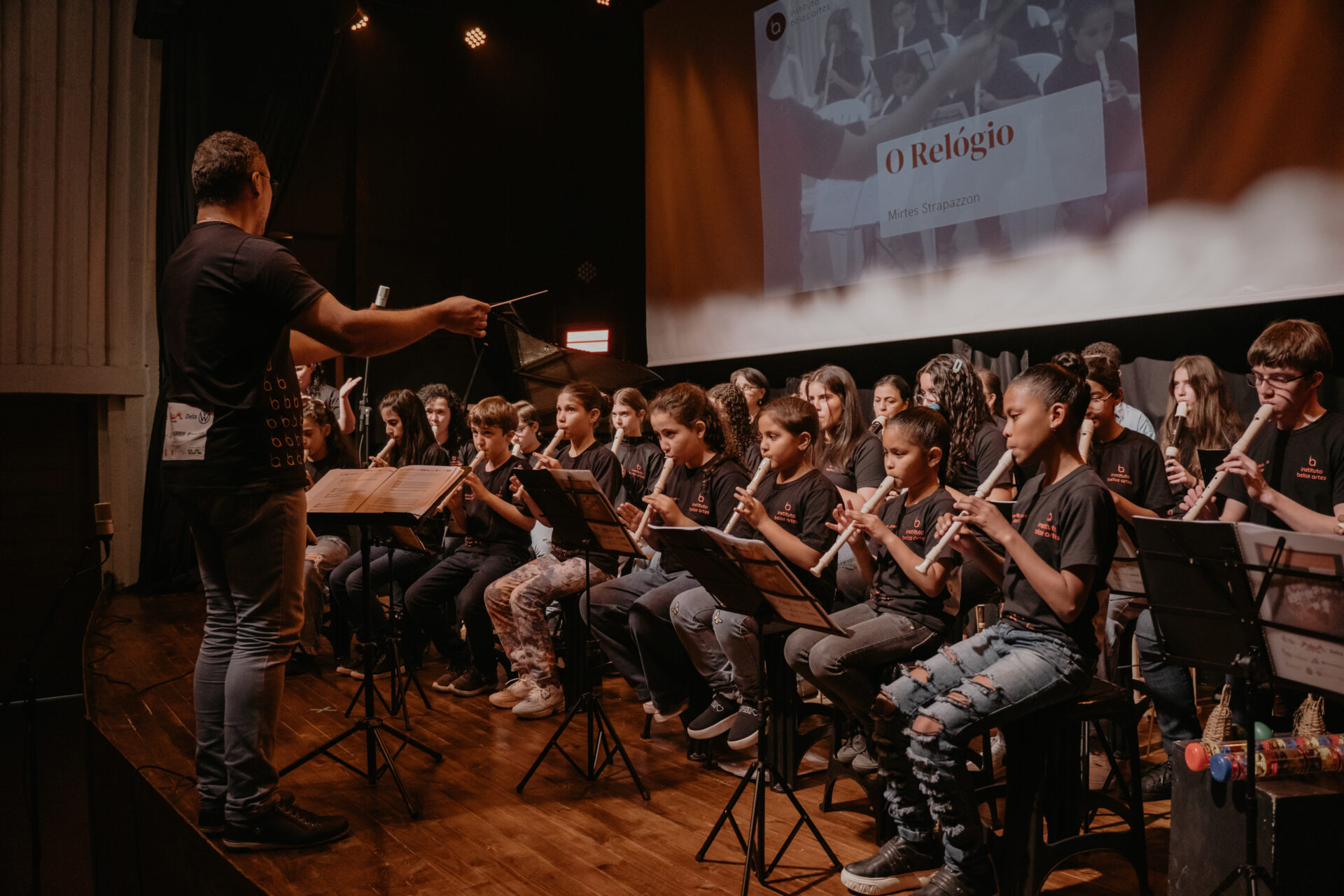 Orquestra de flautas encanta Joinville com apresentações em outubro 