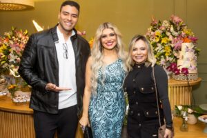 Adryana Ribeiro com o casal Power Couple Antony e Ana Paula Marquez