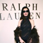 Anne Hathaway brilha em Bvlgari durante a Semana de Moda de Nova York