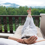 Brasileiros trocam folia do carnaval por “viajar para dormir”